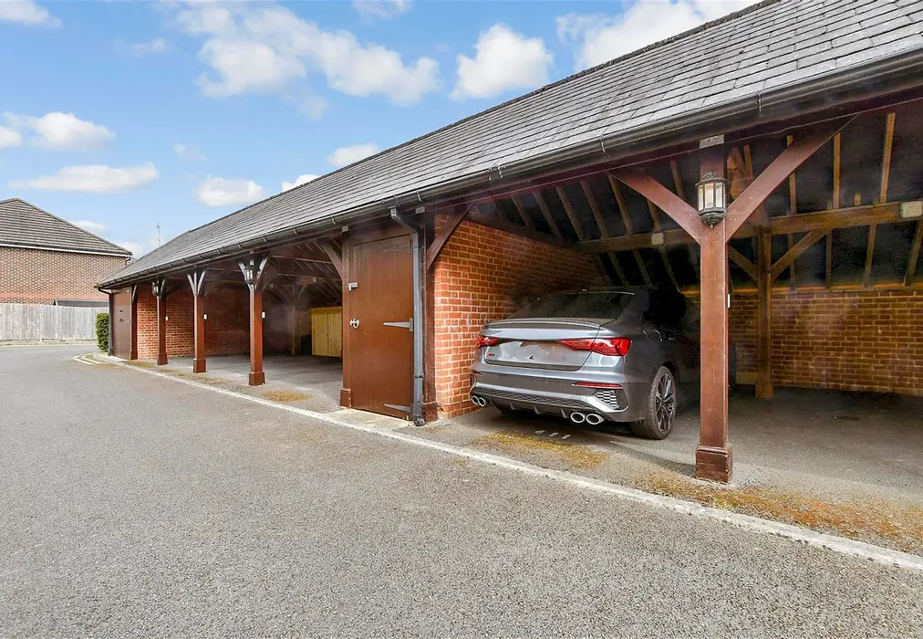 Parking - Upper Lodge Way, Coulsdon, Surrey - Wards of Kent