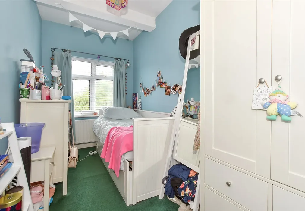 Bedroom 3 - Campbell Avenue, Ilford, Essex - Wards of Kent