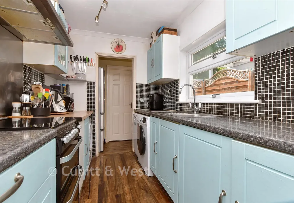 Kitchen - Upper Road, Wallington, Surrey - Wards of Kent