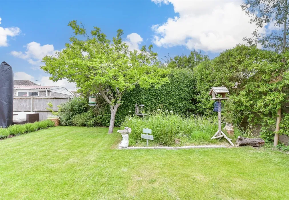 Rear Garden - Dungeness Road, Lydd, Romney Marsh, Kent - Wards of Kent