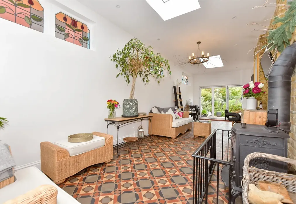 Garden Room - Mill Lane, Herne Bay, Kent - Wards of Kent