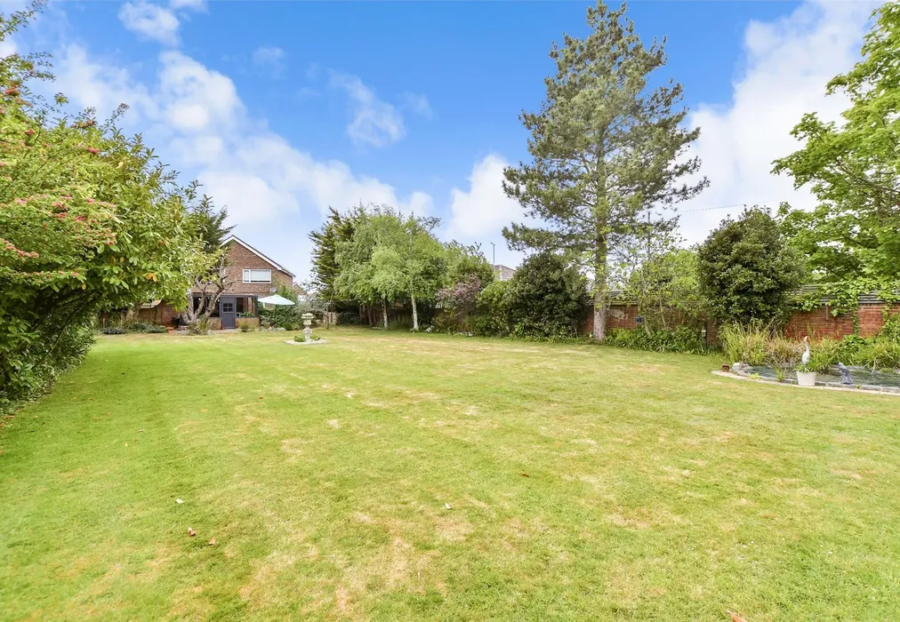 Rear Garden - Mill Lane, Herne Bay, Kent - Wards of Kent