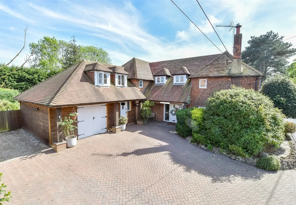 Front Web - Stone Street, Lympne, Hythe, Kent - Wards of Kent