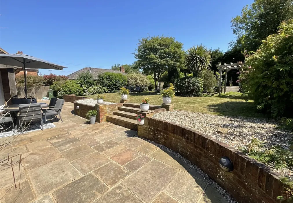 Garden - Stone Street, Lympne, Hythe, Kent - Wards of Kent
