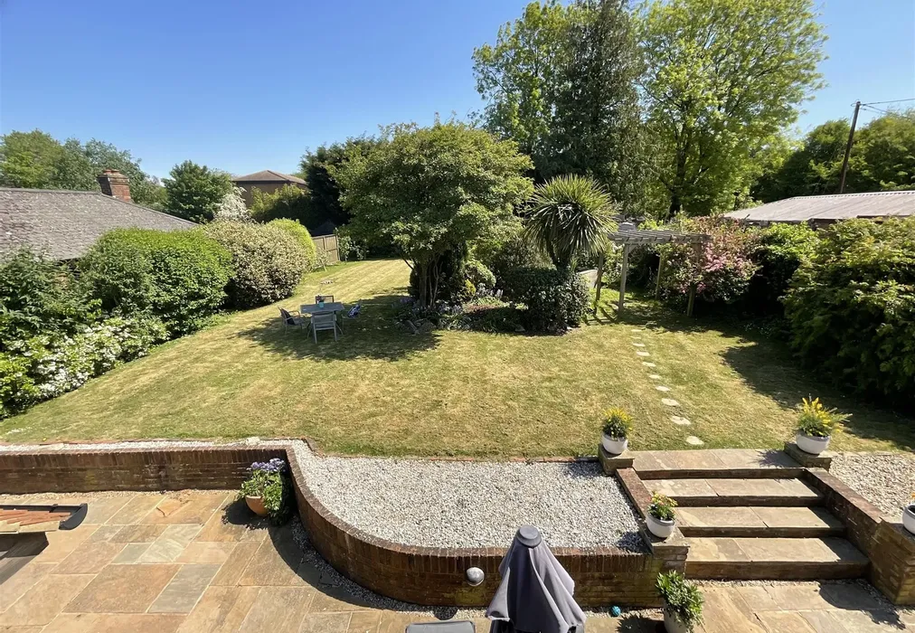 Garden - Stone Street, Lympne, Hythe, Kent - Wards of Kent