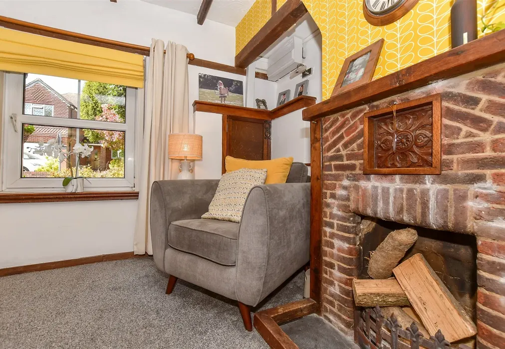 Internal Lifestyle Photograph - Stone Street, Lympne, Hythe, Kent - Wards of Kent