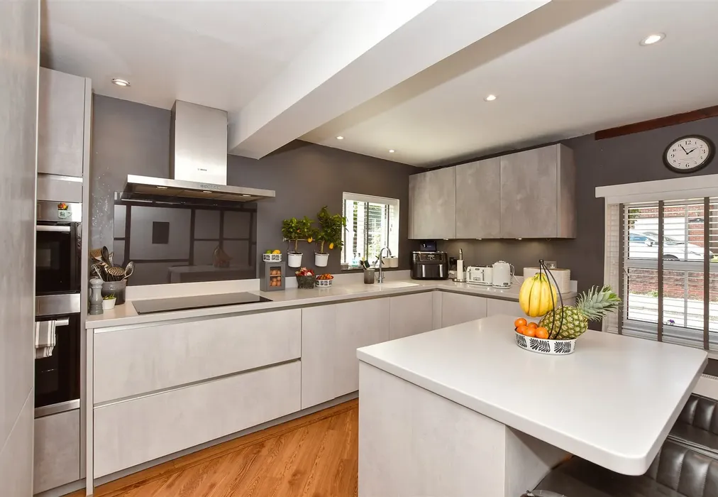 Kitchen - Stone Street, Lympne, Hythe, Kent - Wards of Kent