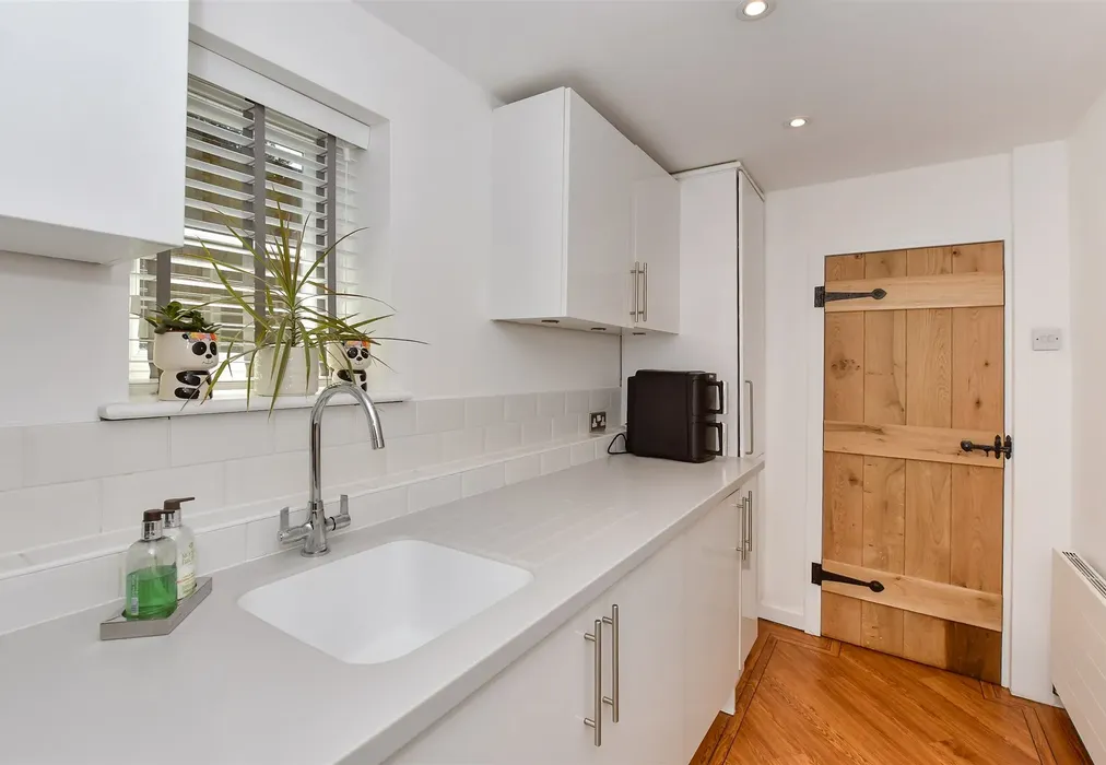 Utility Room - Stone Street, Lympne, Hythe, Kent - Wards of Kent