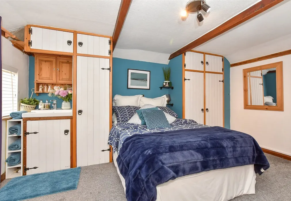 Bedroom 3 - Stone Street, Lympne, Hythe, Kent - Wards of Kent