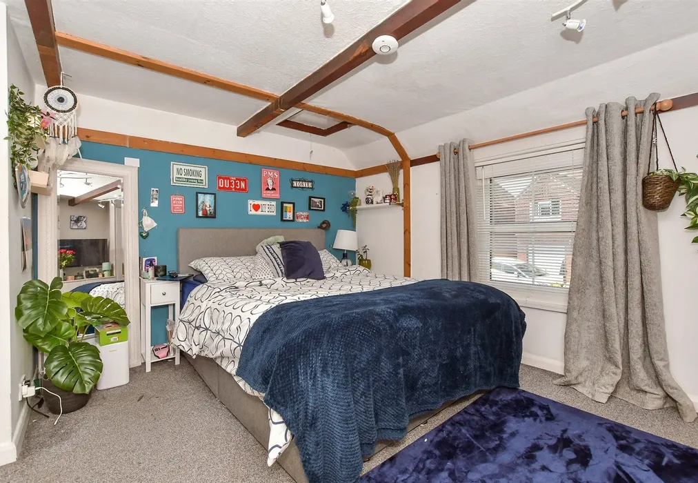 Bedroom 4 - Stone Street, Lympne, Hythe, Kent - Wards of Kent