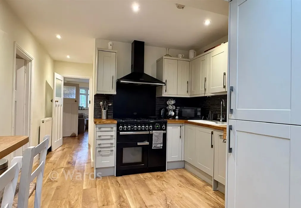 Kitchen - Graystone Road, Tankerton, Whitstable, Kent - Wards of Kent