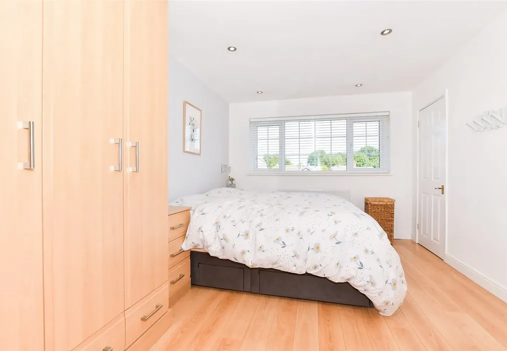 Bedroom 1 - Langdale Rise, Maidstone, Kent - Wards of Kent