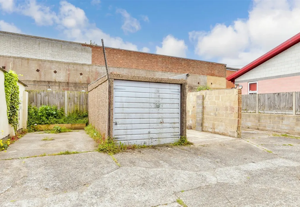 Garage - Whitehall Road, Ramsgate, Kent - Wards of Kent