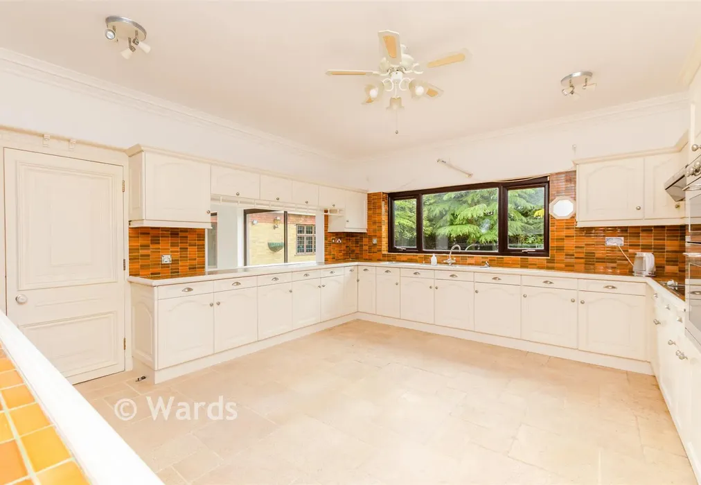 Kitchen - Hever Avenue, West Kingsdown, Sevenoaks, Kent - Wards of Kent