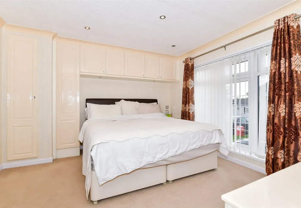 Bedroom 1 - Millers Way, Maidstone, Kent - Wards of Kent