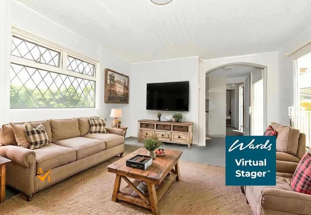Lounge (Farmhouse style) - New Dover Road, Capel-Le-Ferne, Folkestone, Kent - Wards of Kent