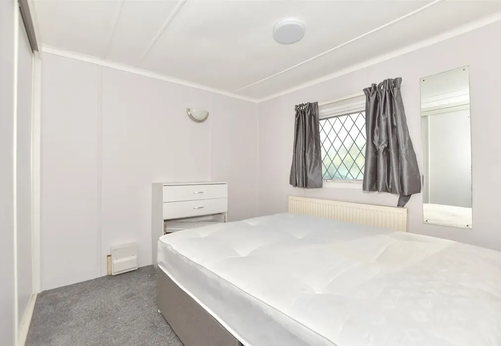 Bedroom - New Dover Road, Capel-Le-Ferne, Folkestone, Kent - Wards of Kent