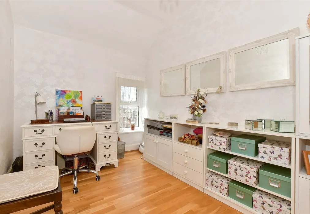 Bedroom 3 - Grove Road, Ventnor, Isle of Wight - Wards of Kent