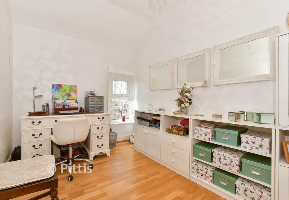 Bedroom 3 - Grove Road, Ventnor, Isle of Wight - Wards of Kent
