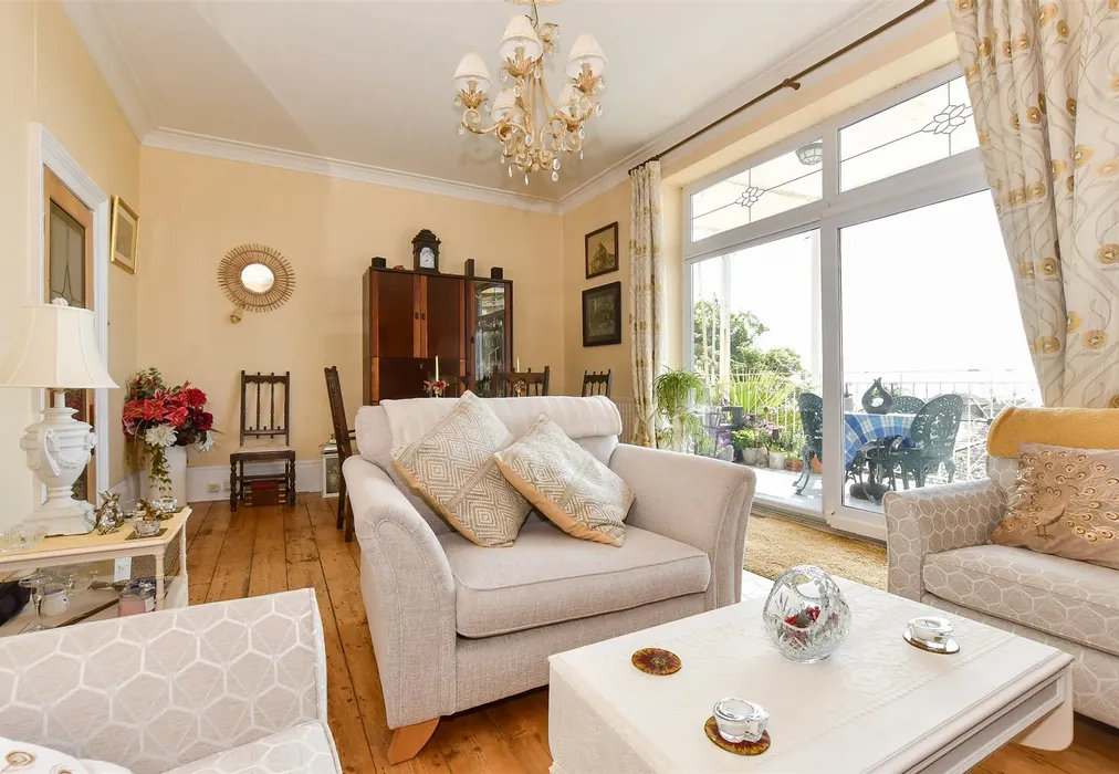 Lounge/Dining Room - Grove Road, Ventnor, Isle of Wight - Wards of Kent
