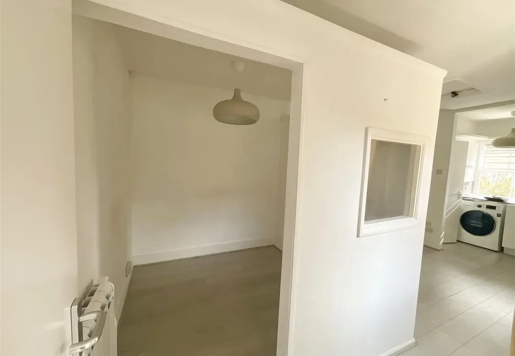 Hallway - St. Augustine Road, Littlehampton, West Sussex - Wards of Kent