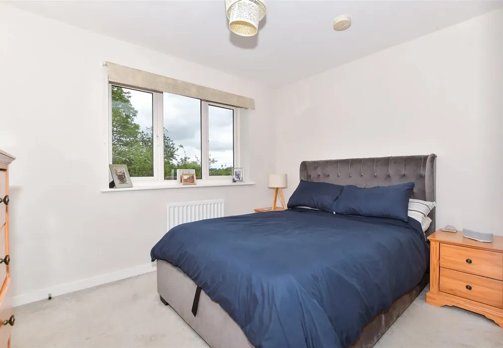 Bedroom 1 - Parks Road, Harrietsham, Maidstone, Kent - Wards of Kent