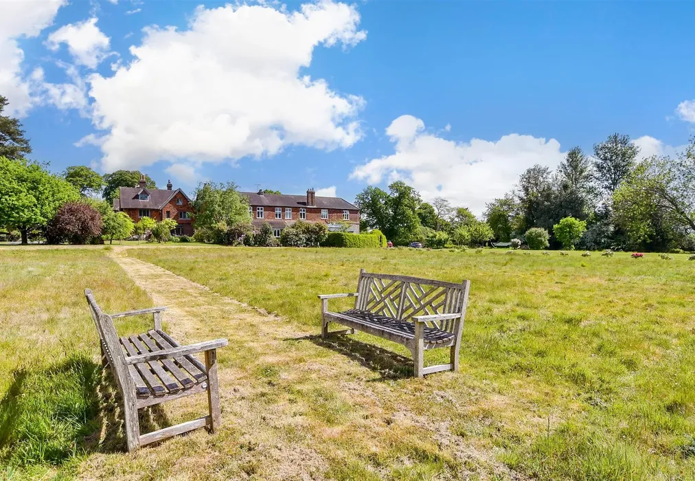 Gardens - Hogscross Lane, Chipstead, Surrey - Wards of Kent