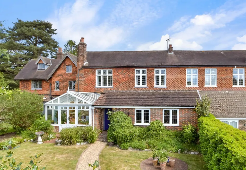 External (Web) - Hogscross Lane, Chipstead, Surrey - Wards of Kent