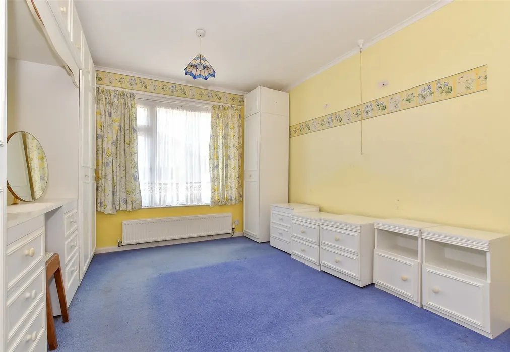 Bedroom 1 - Foxes Close, Sandown, Isle of Wight - Wards of Kent