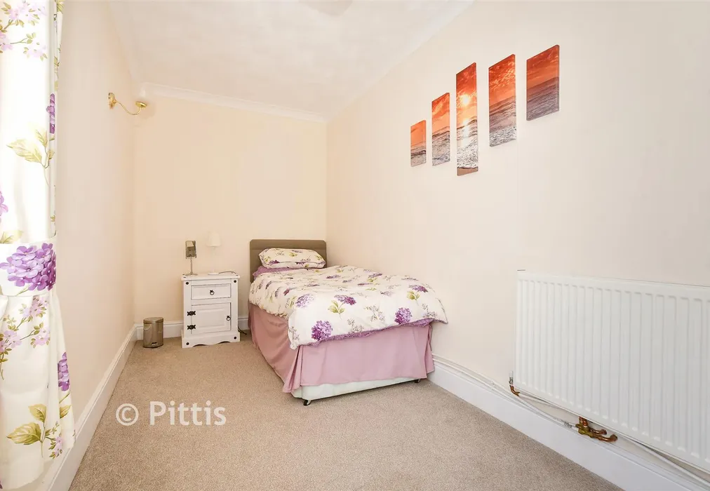 Bedroom 4 - Melville Street, Sandown, Isle of Wight - Wards of Kent