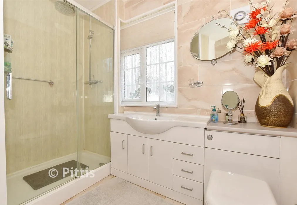 Shower Room - Melville Street, Sandown, Isle of Wight - Wards of Kent