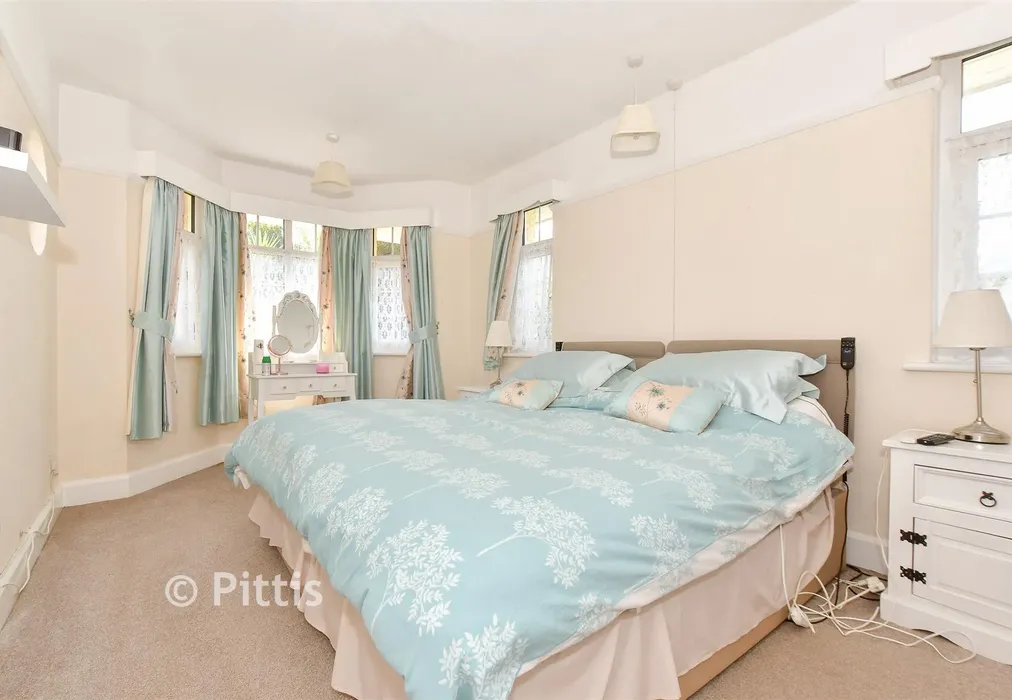 Bedroom 1 - Melville Street, Sandown, Isle of Wight - Wards of Kent