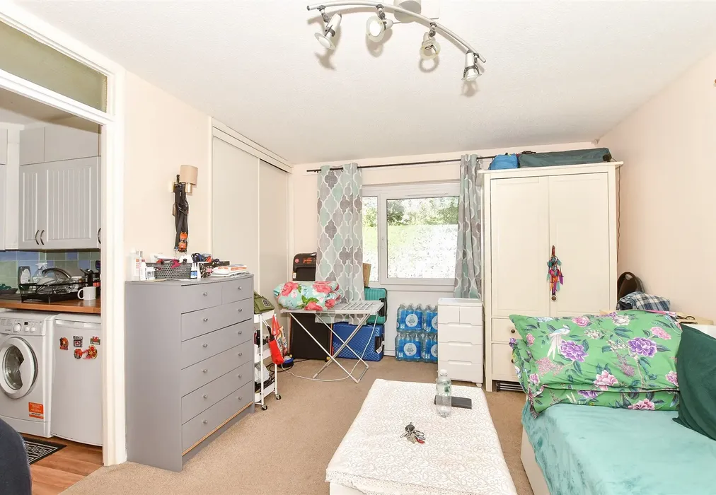 Living Room - Camelot Court, Ifield, Crawley, West Sussex - Wards of Kent