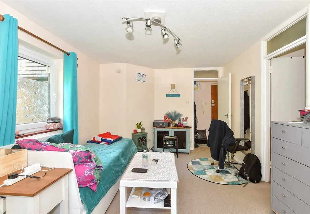 Living Room - Camelot Court, Ifield, Crawley, West Sussex - Wards of Kent