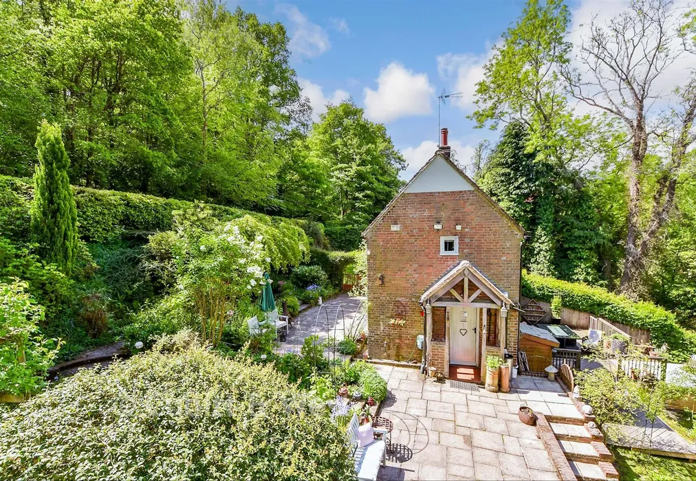 External (Web) - Furnace Lane, Cowden, Edenbridge, Kent - Wards of Kent