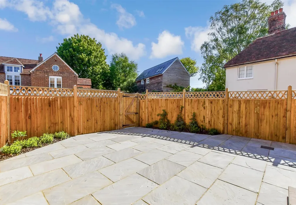 Rear Garden - The Street, Ash, Canterbury, Kent - Wards of Kent