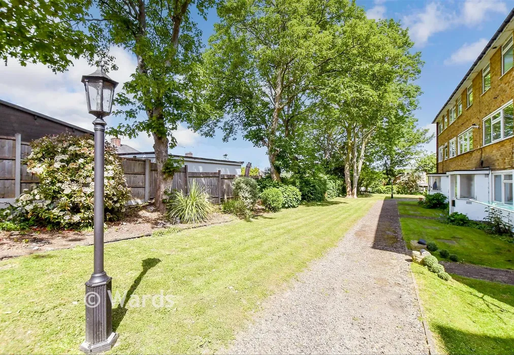 Communal Gardens - Oakfield Lane, Wilmington, Kent - Wards of Kent