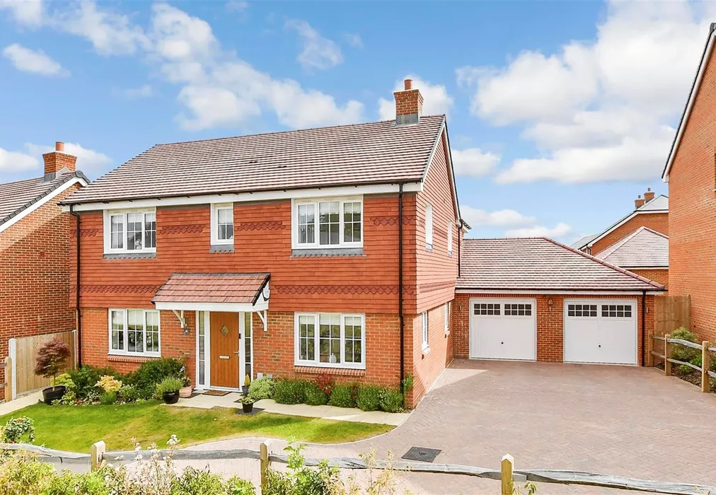 External. (Web) - Springett Close, Thakeham, Pulborough, West Sussex - Wards of Kent