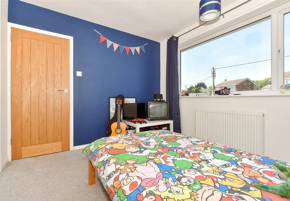 Bedroom 2 - Station Road, Martin Mill, Dover, Kent - Wards of Kent