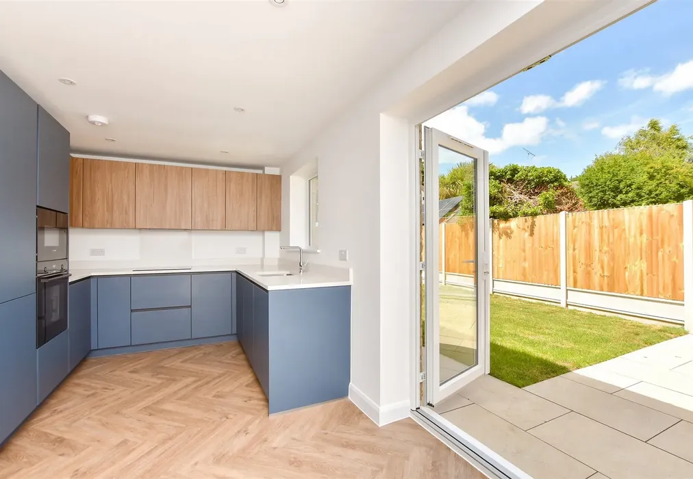 Kitchen/Diner - Stanley Road, Broadstairs, Kent - Wards of Kent