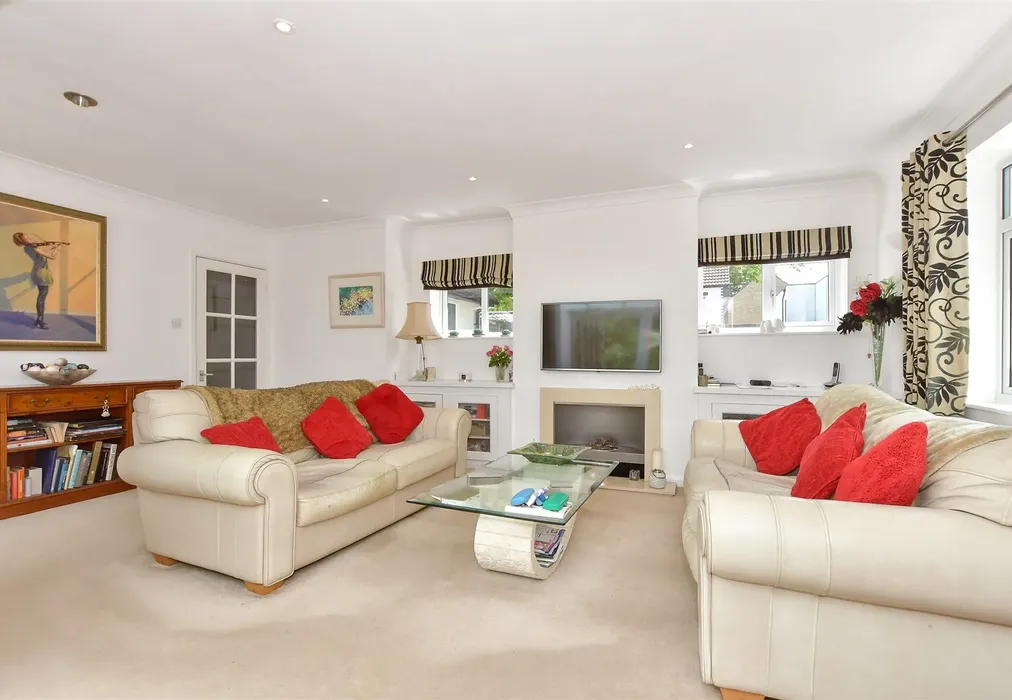 Lounge - Woodland Way, Canterbury, Kent - Wards of Kent