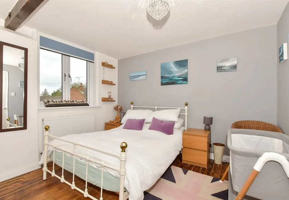 Bedroom 1 - The Street, Kingston, Canterbury, Kent - Wards of Kent
