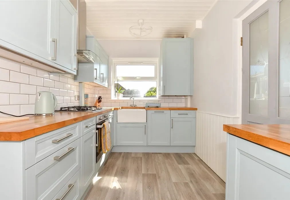 Kitchen - Boleyn Avenue, Westbrook, Kent - Wards of Kent
