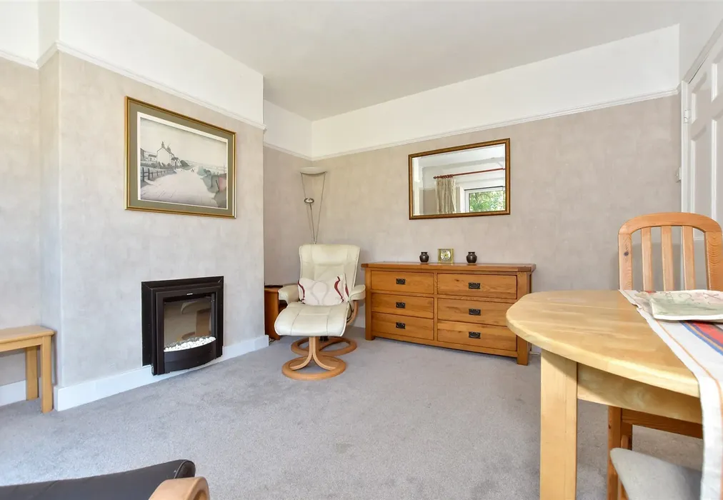 Dining Room - Beacon Road, Broadstairs, Kent - Wards of Kent