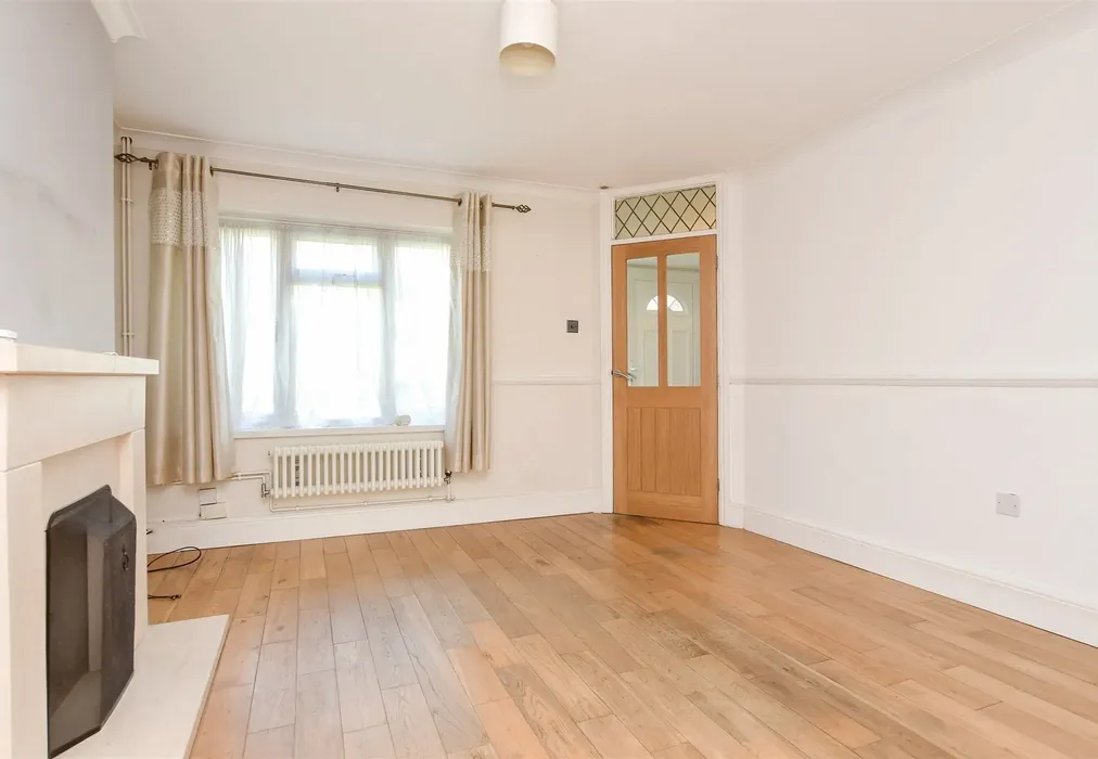 Lounge - Wetheral Drive, Walderslade, Chatham, Kent - Wards of Kent