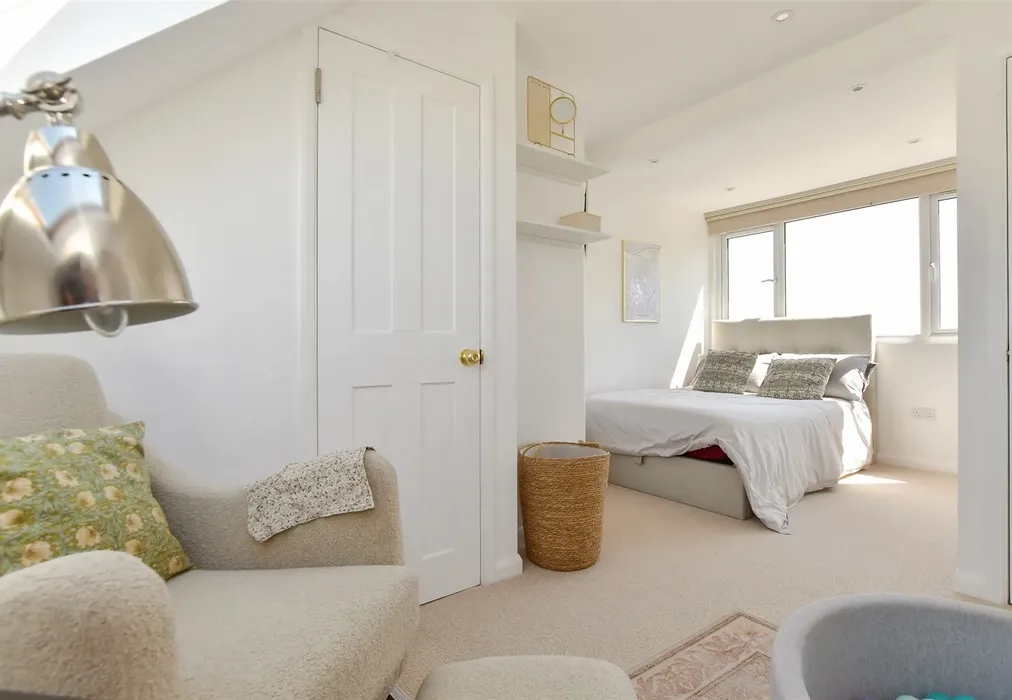 Bedroom 3 - Russell Road, Buckhurst Hill, Essex - Wards of Kent