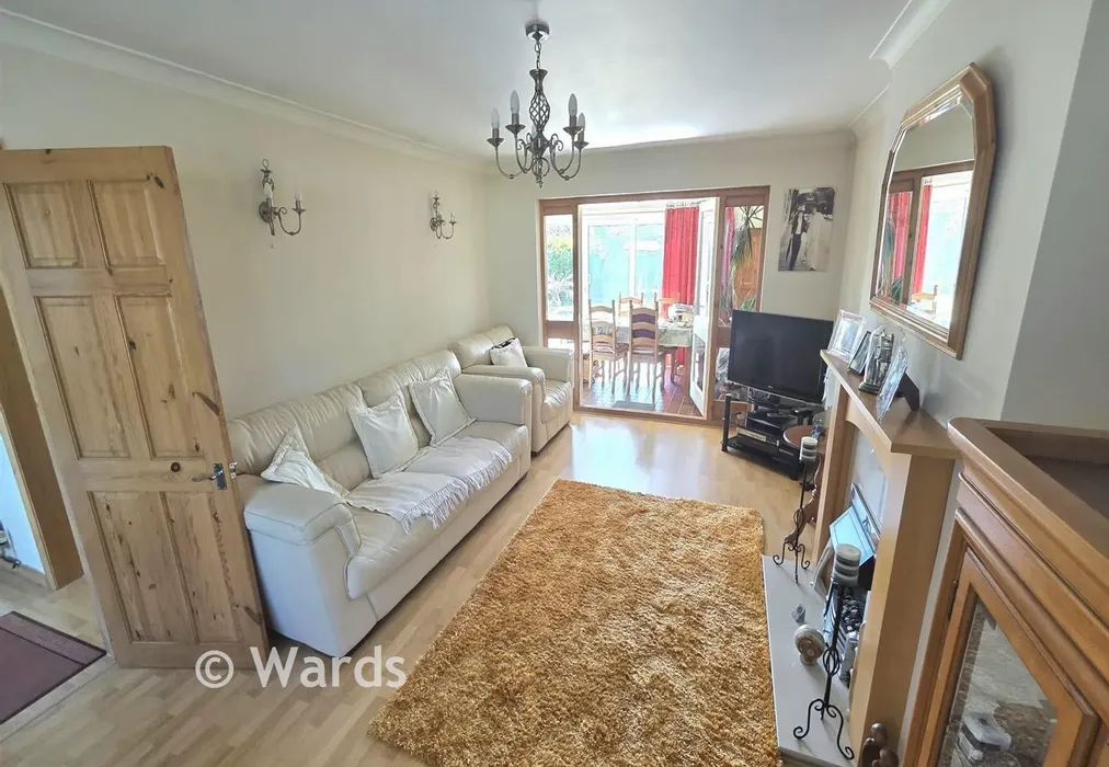 Lounge - Cliff Avenue, Herne Bay, Kent - Wards of Kent