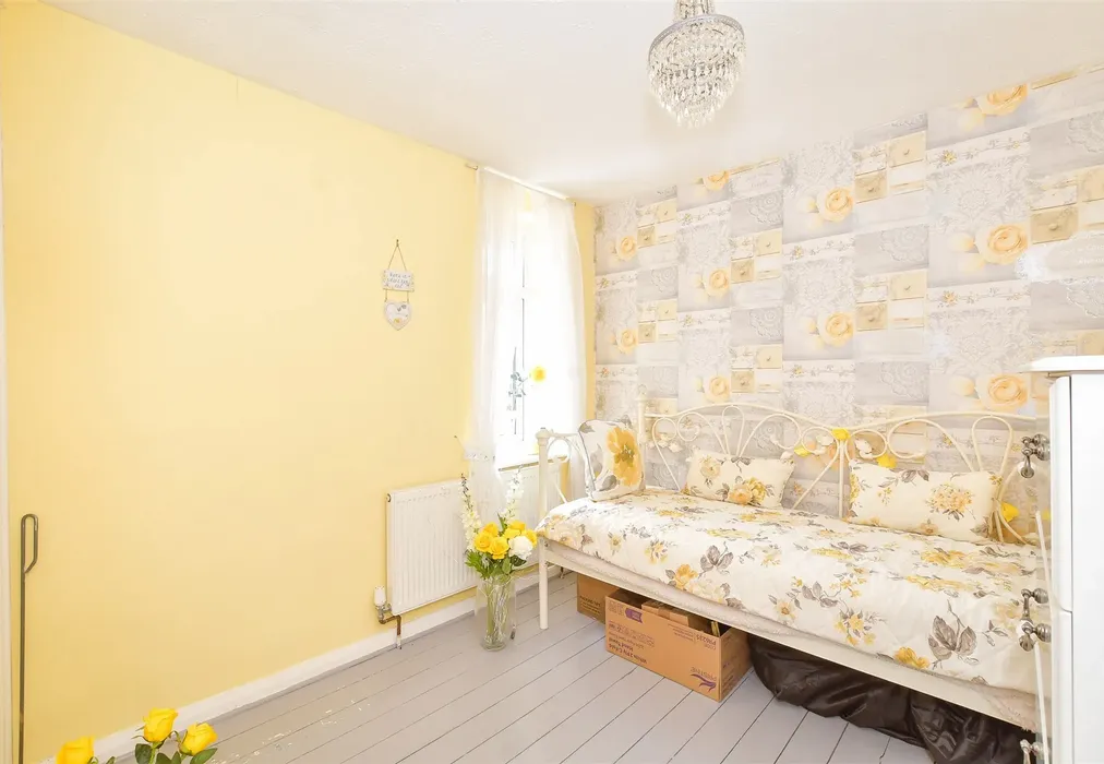 Bedroom 2 - Flansham Lane, Bognor Regis, West Sussex - Wards of Kent