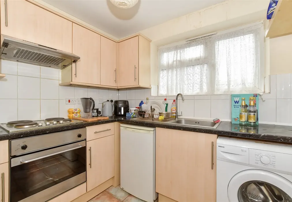 Kitchen - High Street, Crawley, West Sussex - Wards of Kent