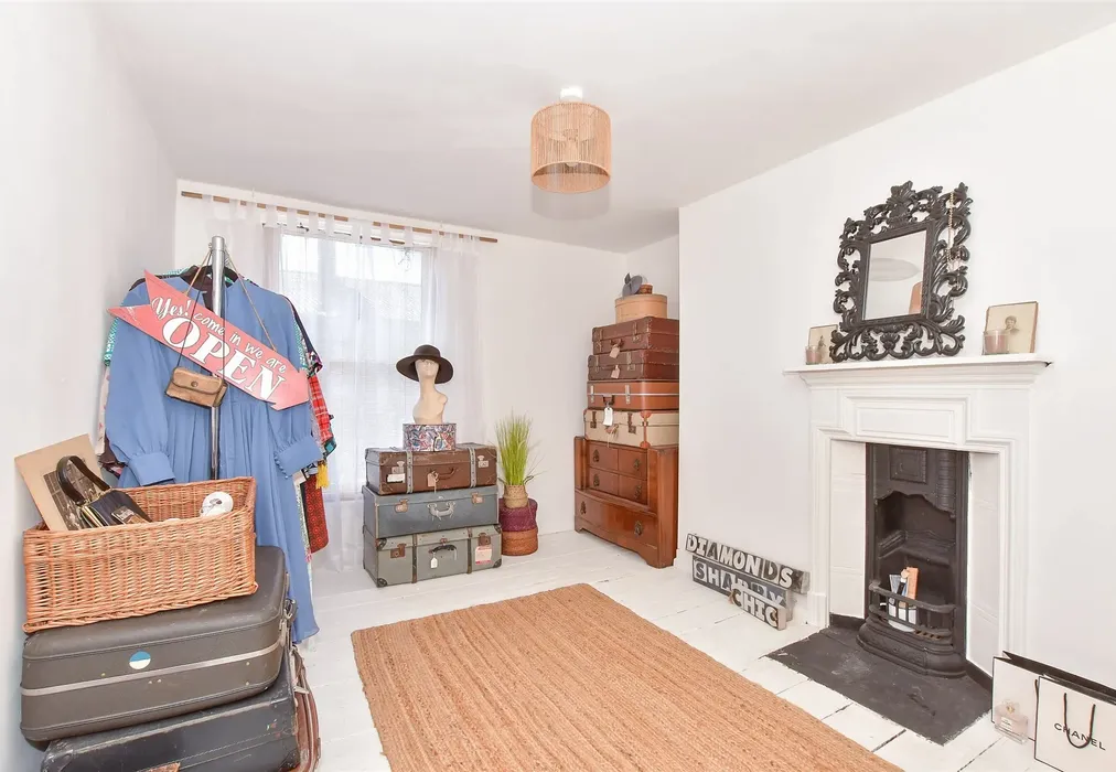 Bedroom 2 - Plains Of Waterloo, Ramsgate, Kent - Wards of Kent